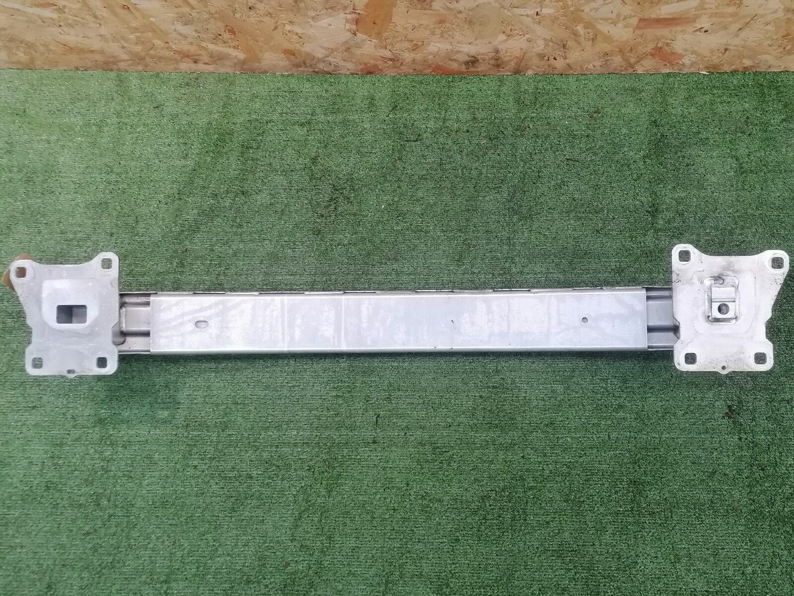 ✅Jaguar E-Pace 2.0 Petrol 2018 Rear Crash Reinforcement Bar J9C317A962 Warranty - Image 10
