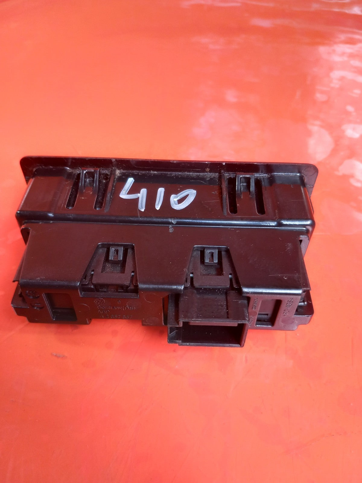 ebay-src:https://i.ebayimg.com/00/s/mtywmfgxmjaw/z/cpmaaeswhmxqulgx/$_57.jpg