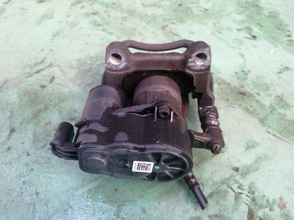 ✅2020 MERCEDES A CLASS W177 1.3P REAR LEFT BRAKE CALIPER A2474230800 A050 - Image 6