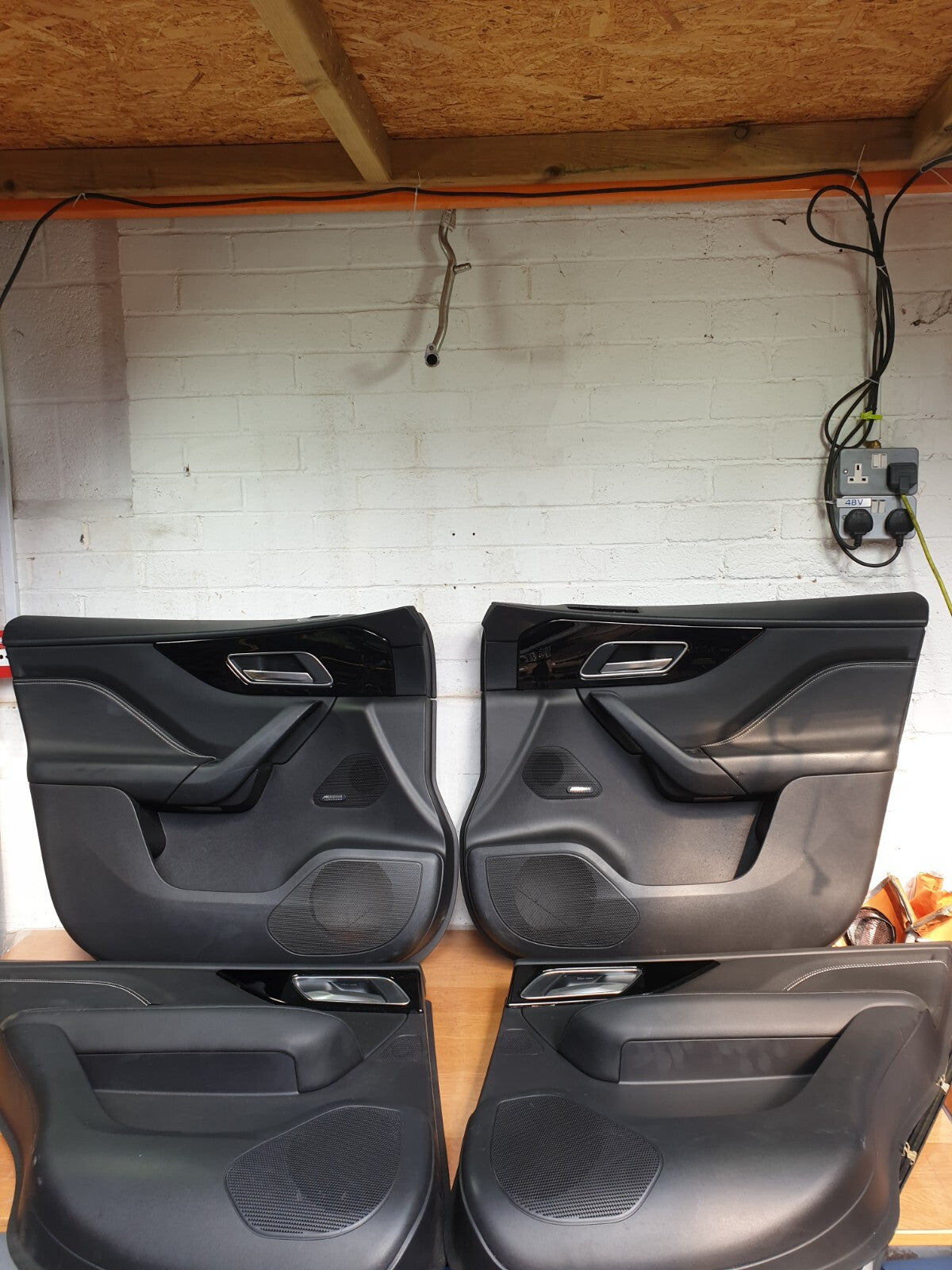 ✅Jaguar F-Pace V6 3.0 Petrol 2017 DOOR CARDS SET HK83-20162 HK83-20163 Warranty - Image 2