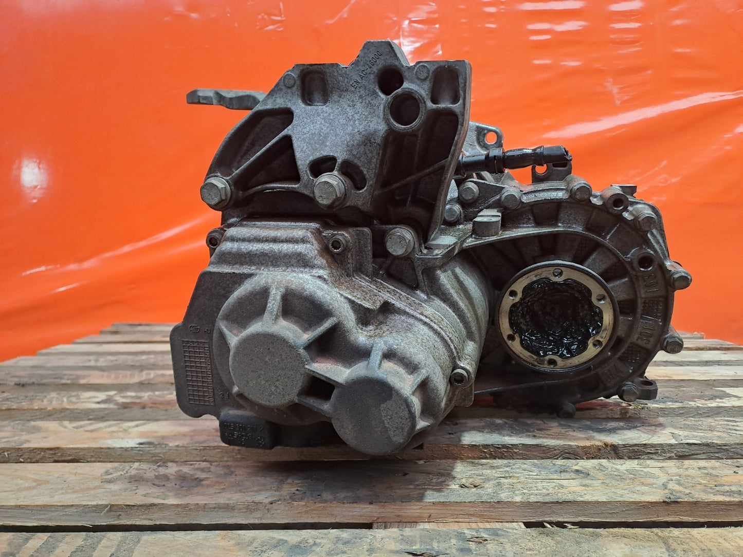 ebay-src:https://i.ebayimg.com/00/s/mtiwmfgxnjaw/z/xdaaaeswb39pakfc/$_57.jpg