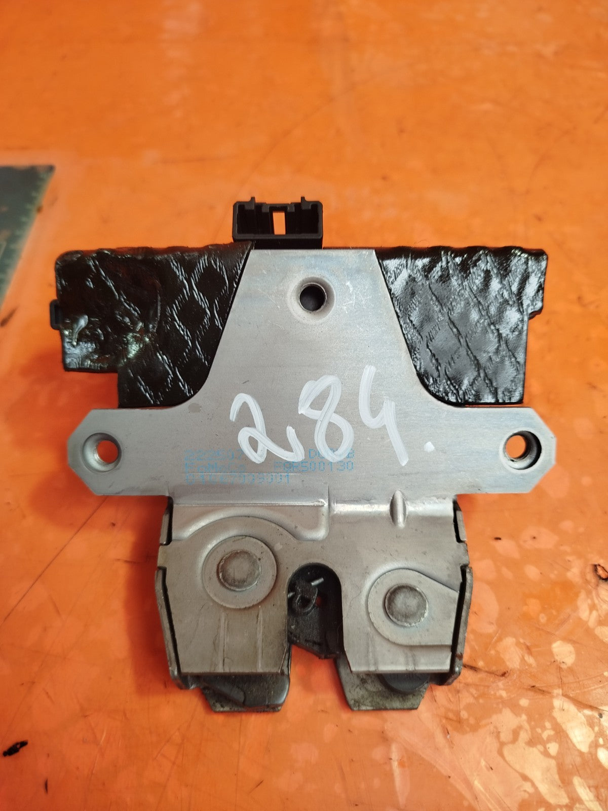 ✅LAND ROVER RANGE ROVER L320 2.7 DIESEL 2007 TAILGATE LOCK CATCH FQR500130 A284 - Image 1
