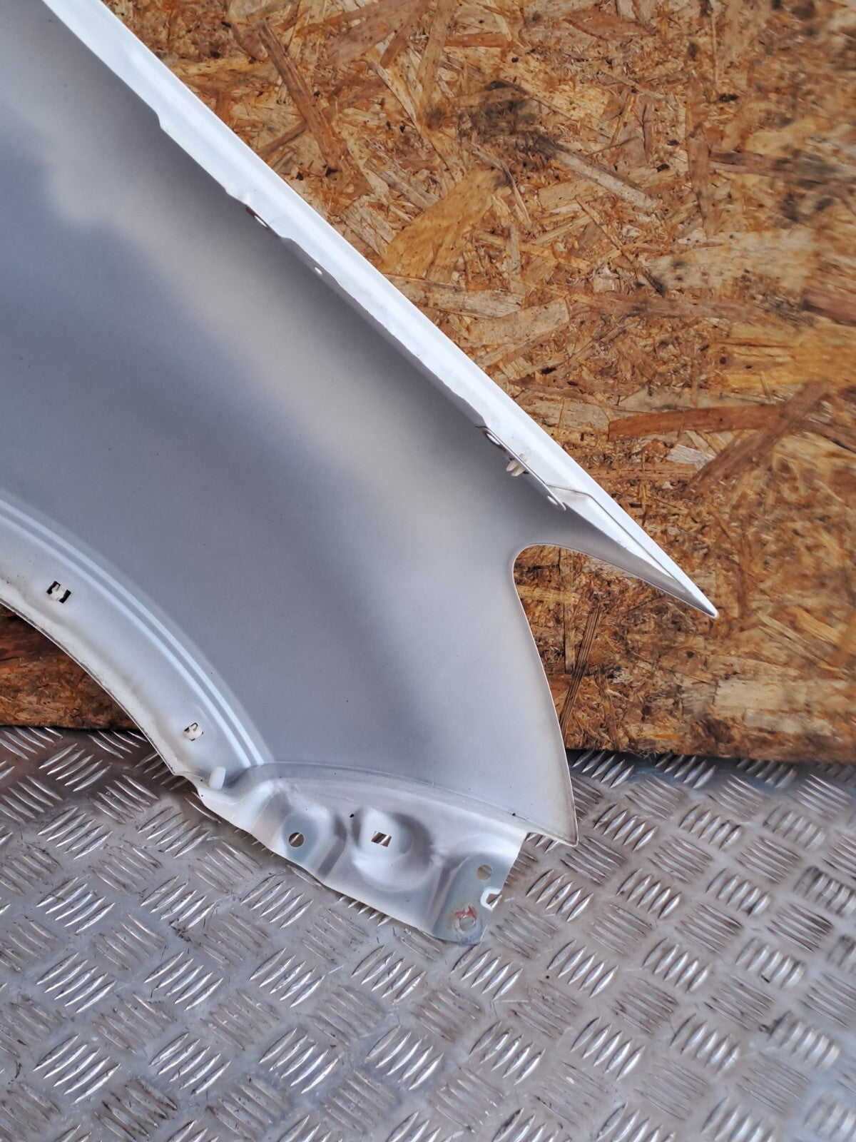 ✅2013 SSANGYONG KORANDO S FRONT LEFT WING FENDER PANEL WHITE + WARRANTY A282 - Image 7