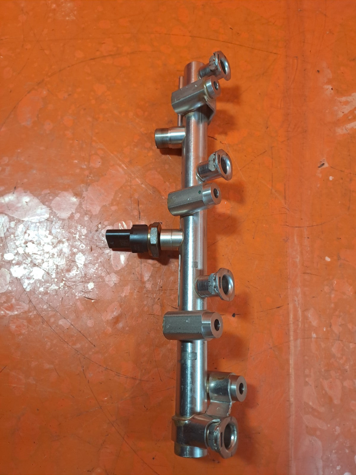✅MERCEDES CLA 180 AMG LINE 1.3 PETROL 2021 282.914 FUEL INJECTOR RAIL Warranty - Image 9
