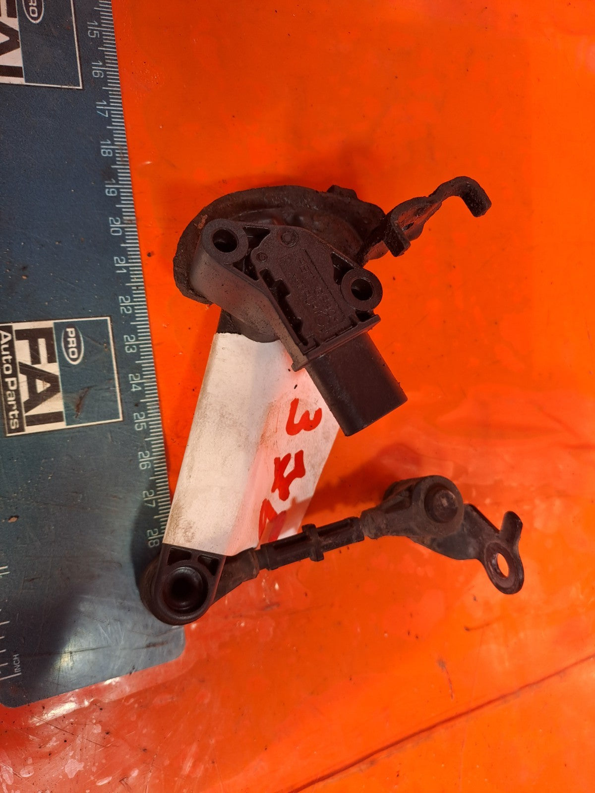 ✅2020 Jaguar I-Pace X590 Rear Right Height Level Sensor J9D3-3C280-BA A375 - Image 2