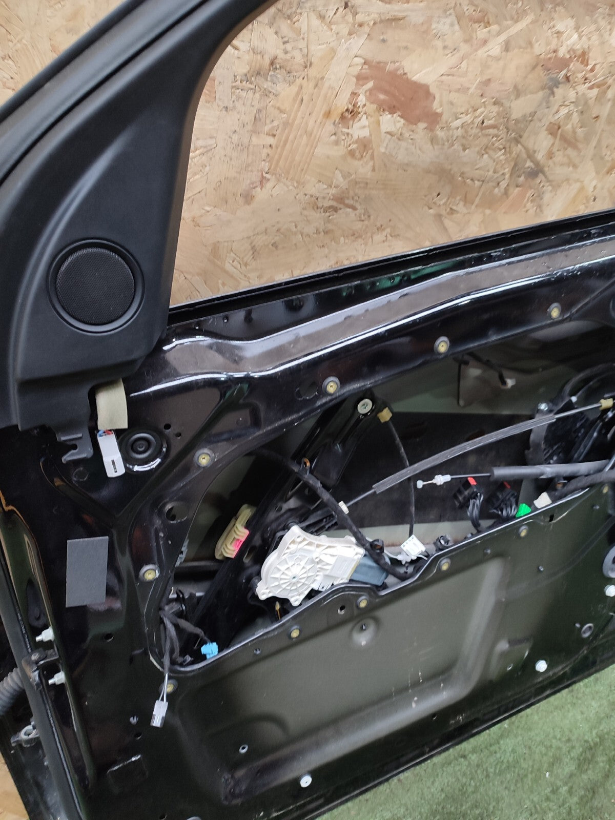 ✅2016 LAND ROVER DISCOVERY SPORT L550 FRONT RIGHT DRIVER SIDE DOOR BLACK A155 - Image 6