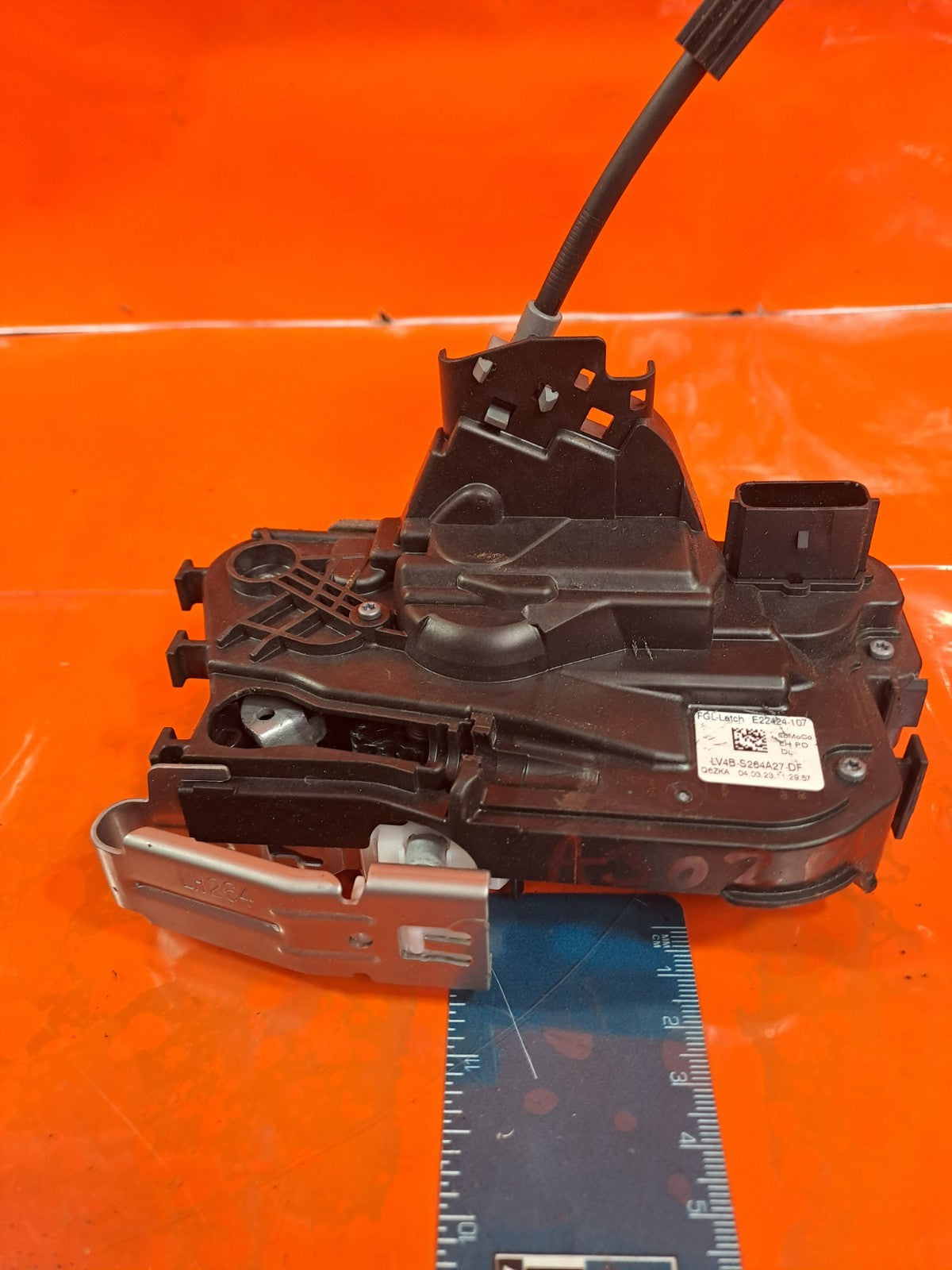 ✅2024 FORD KUGA MK3 ST-LINE FRONT LEFT DOOR LOCK LV4B-S264A27-DF + WARRANTY - Image 2