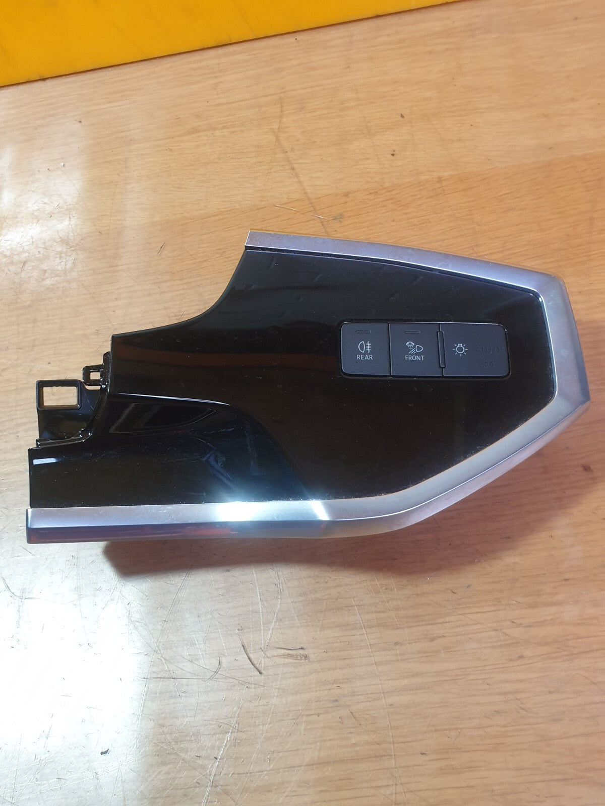 ebay-src:https://i.ebayimg.com/00/s/mtywmfgxmjaw/z/hgsaaoswyofmkuse/$_57.jpg