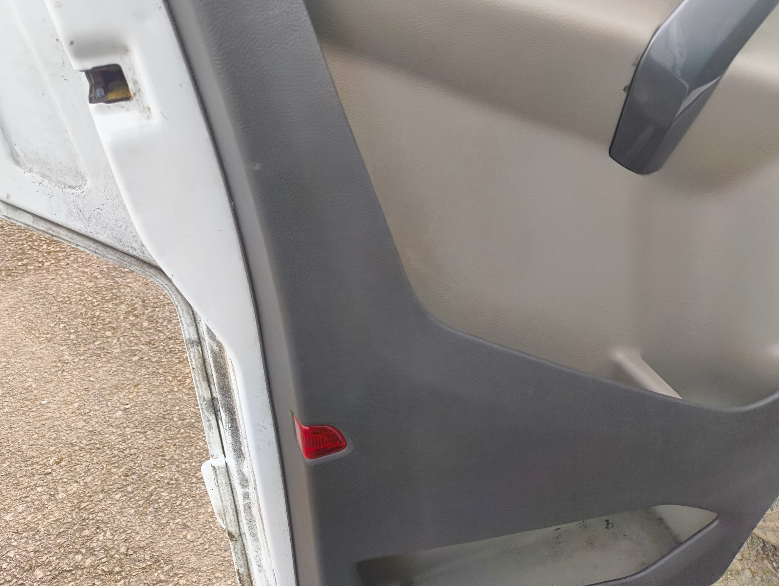 ✅Ford Tourneo Custom 2.2 Diesel 2015 Front Left Door Card Warranty A377 - Image 8