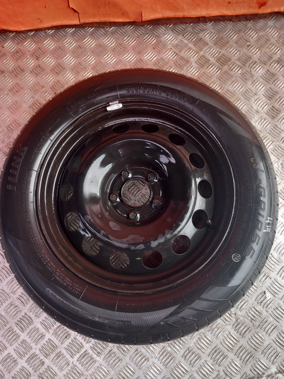 ebay-src:https://i.ebayimg.com/00/s/mtywmfgxmjaw/z/vikaaeswevvqtomu/$_57.jpg
