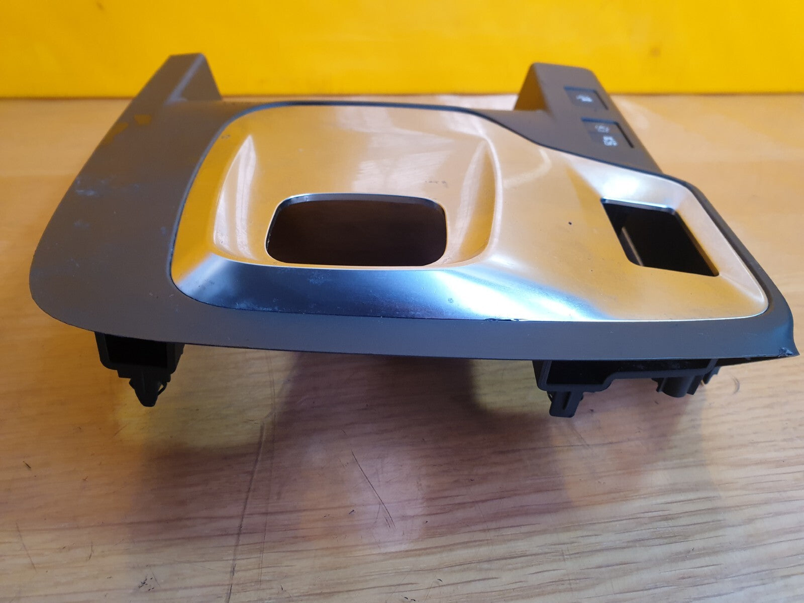 ✅Jaguar E-Pace X540 2018 Gear Selector Surround Trim J9C3045A66CE + Warranty - Image 3