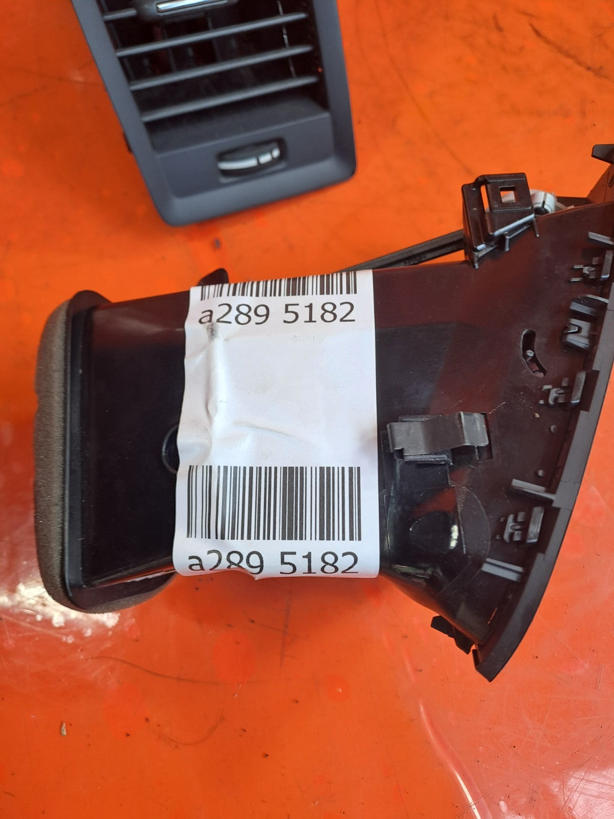 ✅Volvo Xc60 Se Awd 2012 2.4 Diesel DASHBOARD AIRBAG VENTS 1009820 1009818 A289 - Image 2