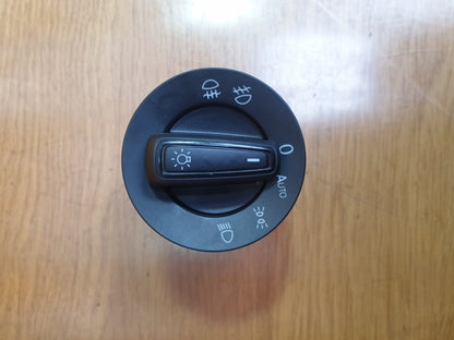 ✅SEAT ARONA FR 1.0 PETROL 2023 HEADLIGHT CONTROL SWITCH 5G0941431R Warranty A145 - Image 2