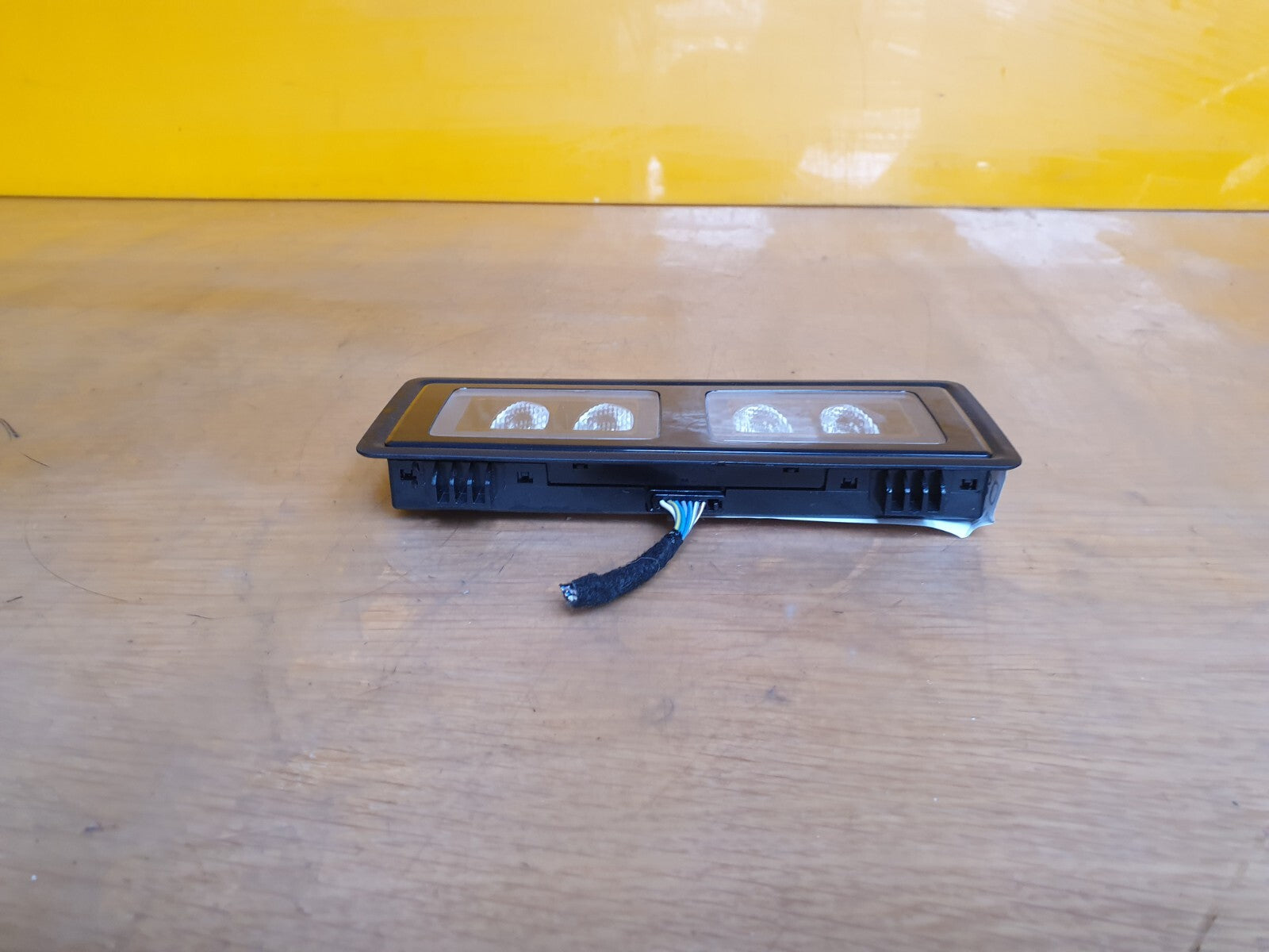 ✅2023 CUPRA FORMENTOR 1.4P HYBRID REAR ROOF LIGHT 5H0947290D + WARRANTY A173 - Image 4