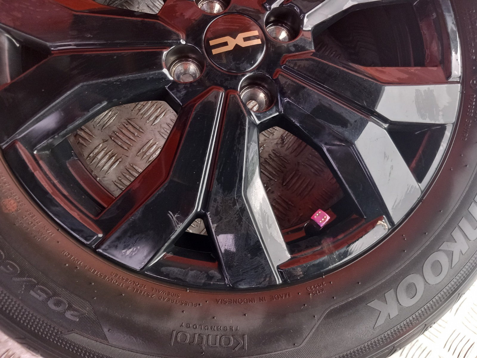 2024 Dacia Jogger Alloy Wheel with Tyre 205/60 R16 403004026R Warranty A391 - Image 5