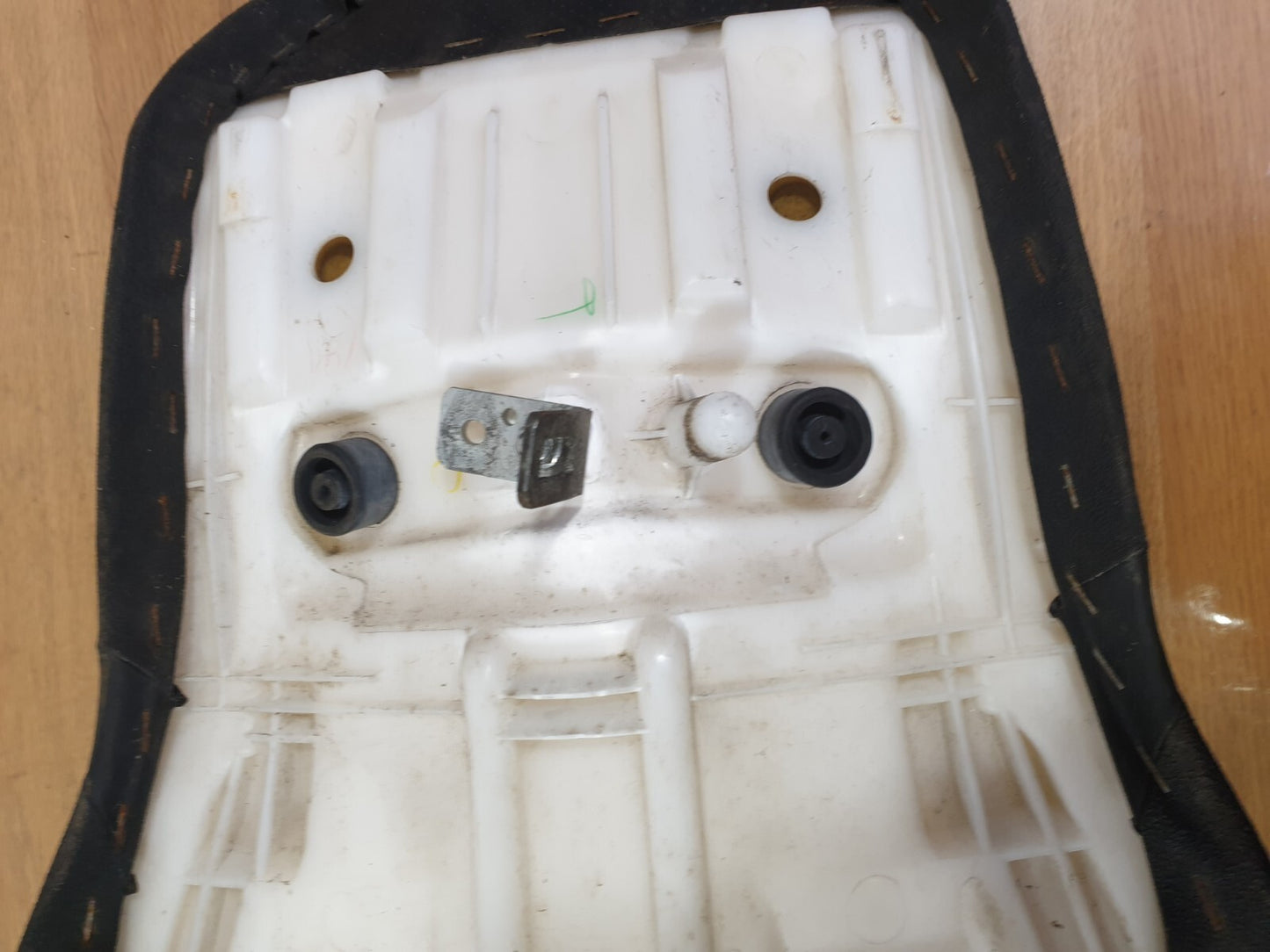 ✅2007 YAMAHA FZ6 FAZER S2 PETROL SEAT + WARRANTY A185 - Image 7