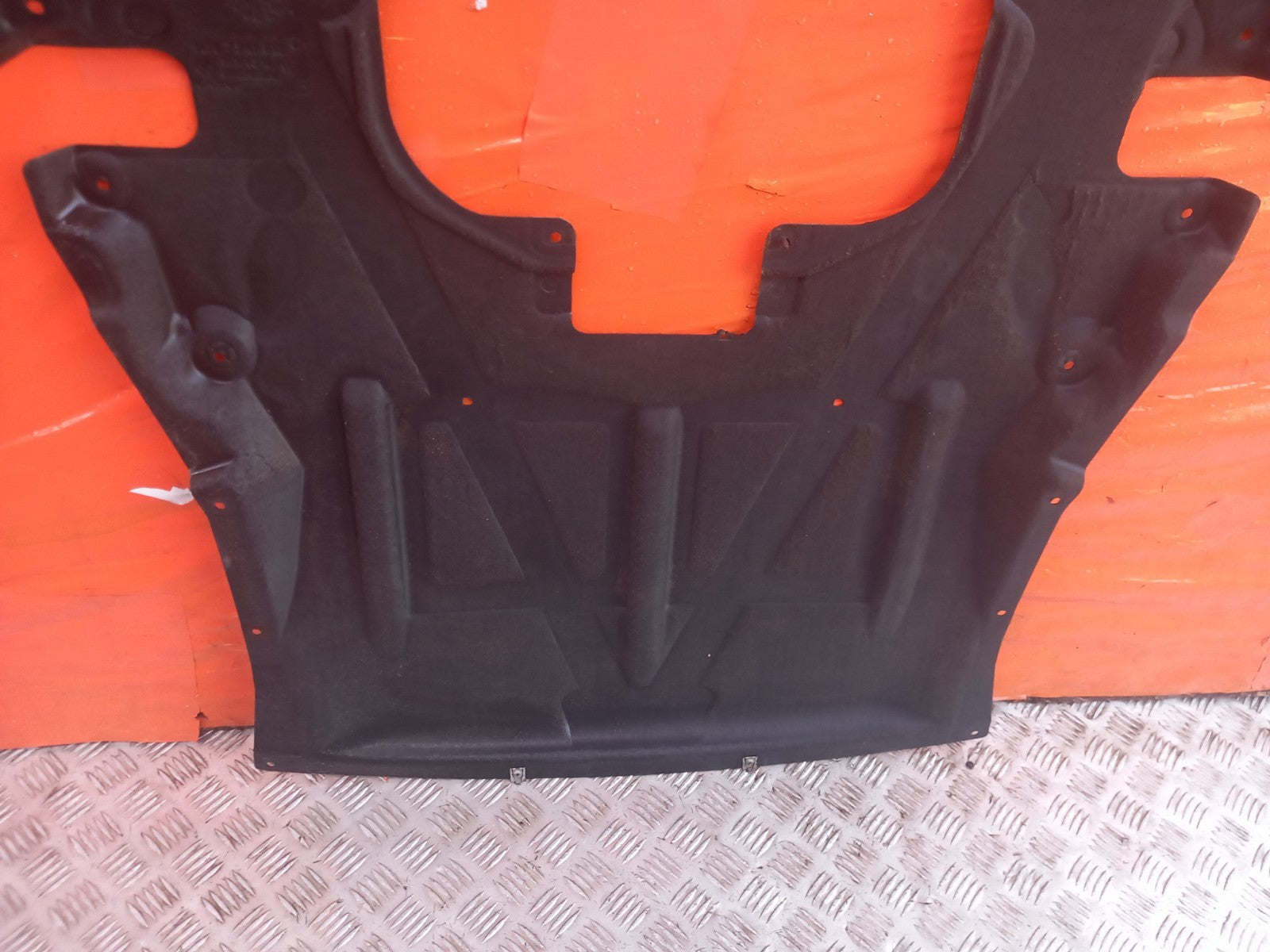 BMW F30 320D Xdrive M Sport 2.0 Diesel 2013 Engine Undertray Underbody Cover - Image 10