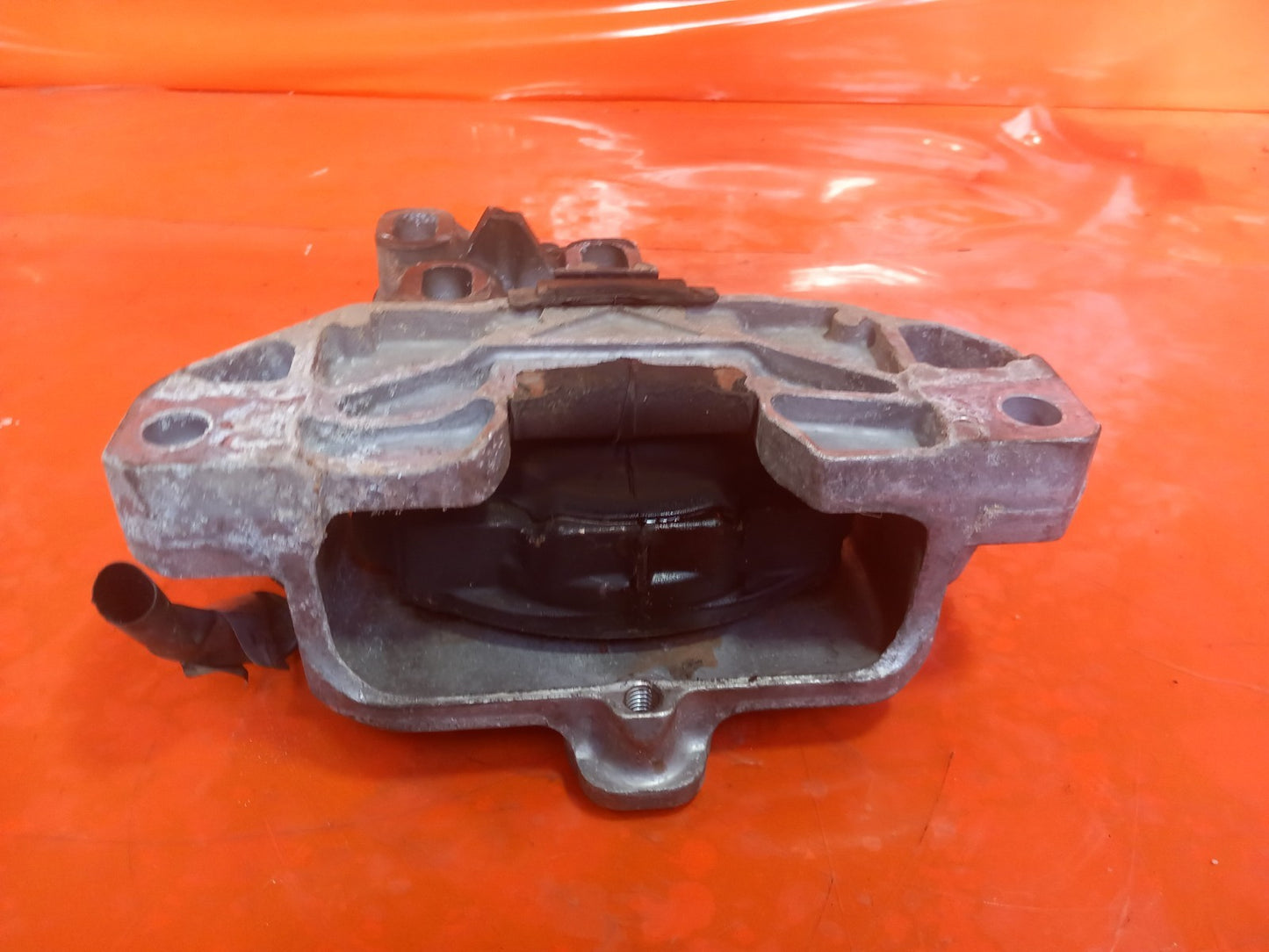 Mercedes W177 A180 Sport 1.5 Diesel 2019 Left Side Engine Mount A2472402100 A382 - Image 9