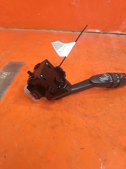 ✅Ssangyong Korando S 2013 2.0 Diesel WIPER CONTROL SWITCH STALK 202008891 A282 - Image 3