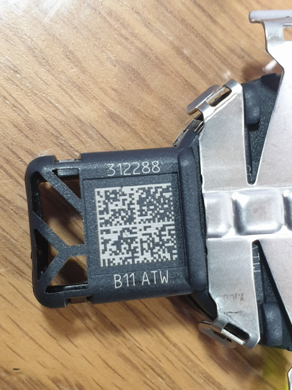 ebay-src:https://i.ebayimg.com/00/s/mtywmfgxmjaw/z/c4saaoswawnmu0in/$_57.jpg