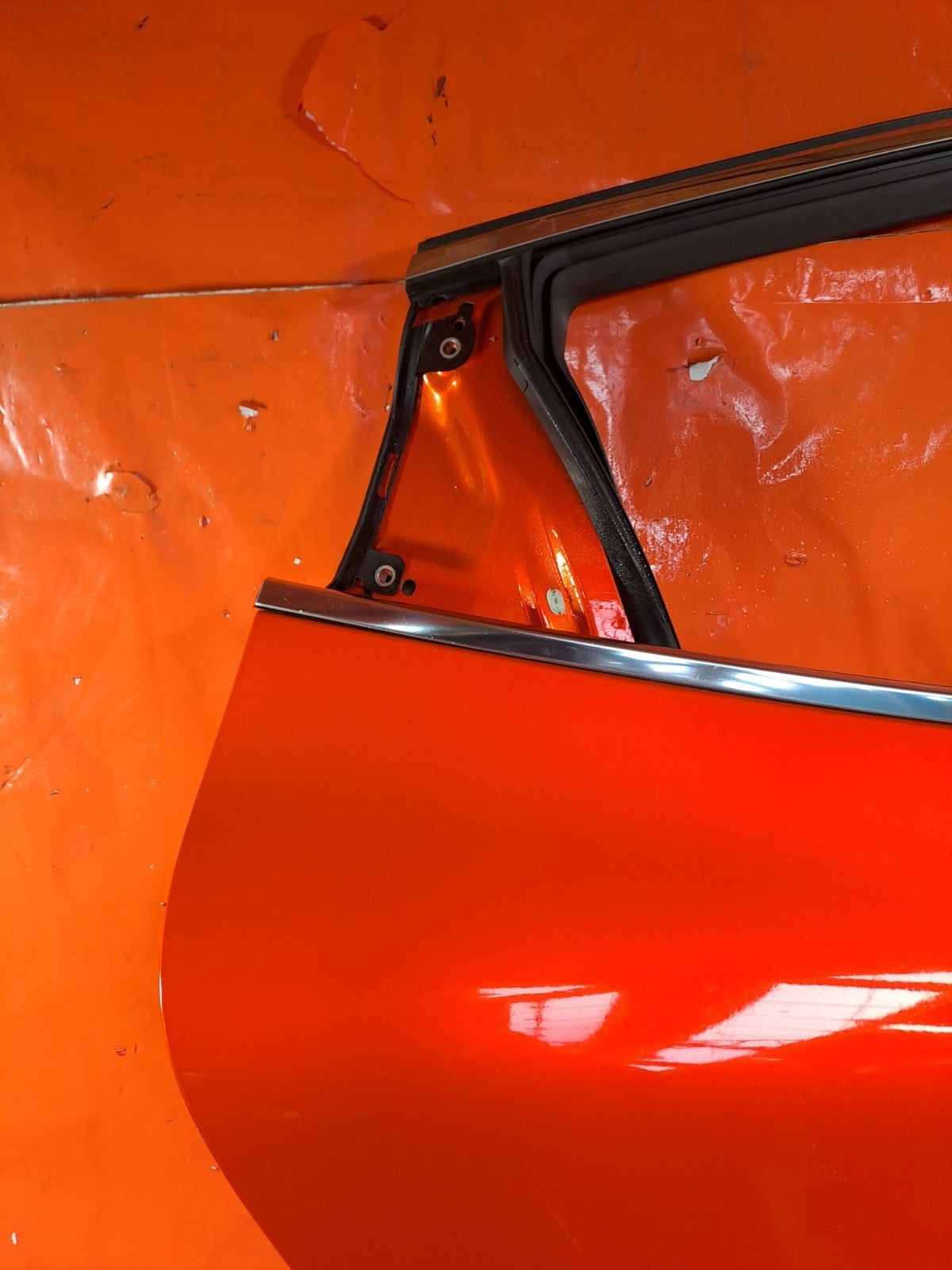 ✅RENAULT CLIO E-TECH 1.6 PETROL 2025 REAR RIGHT DOOR BARE ORANGE Warranty A331 - Image 8