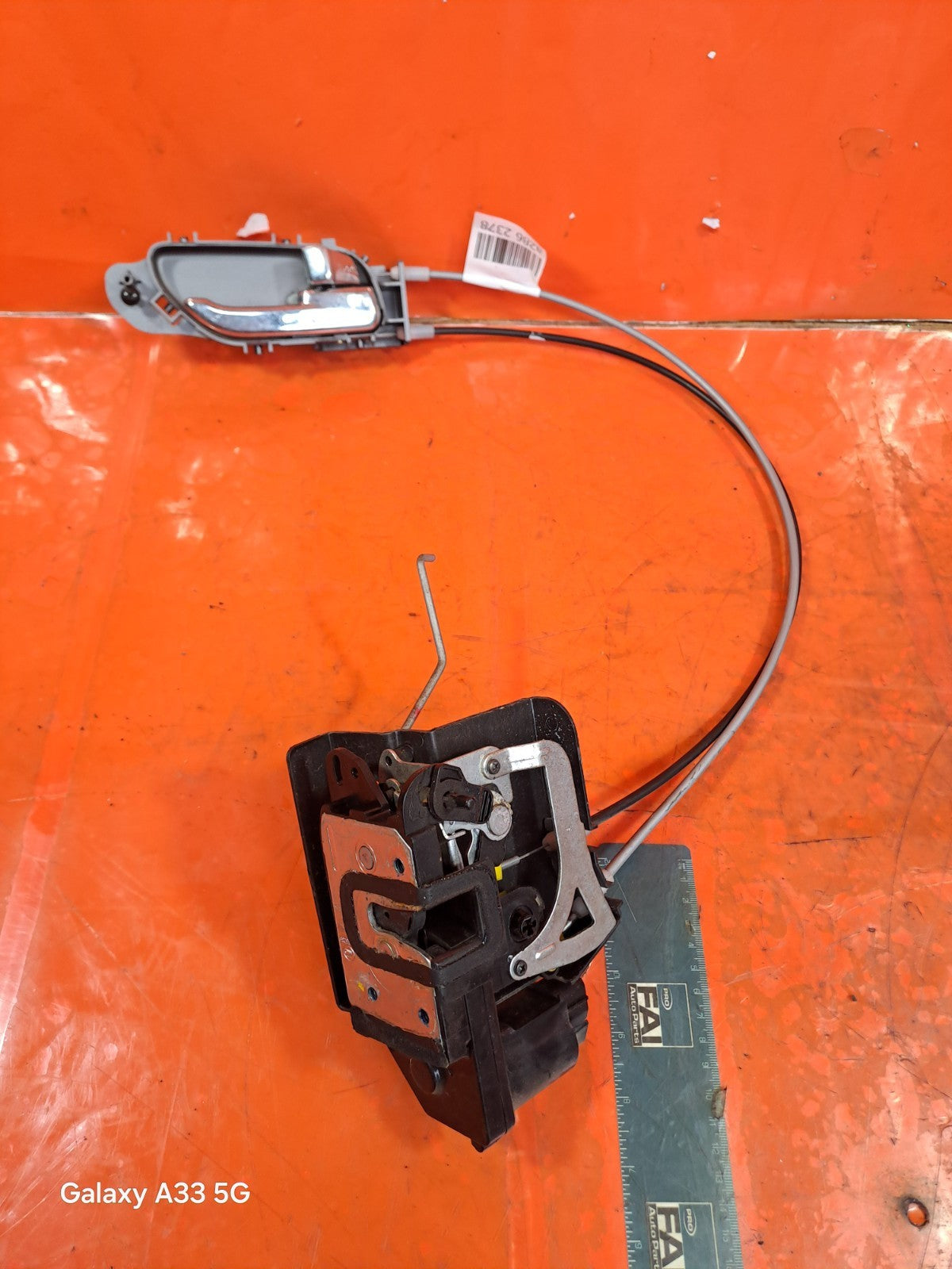 ✅SSANGYONG RODIUS TURISMO 2.2 DIESEL 2017 REAR RIGHT DOOR LOCK Warranty A286 - Image 1