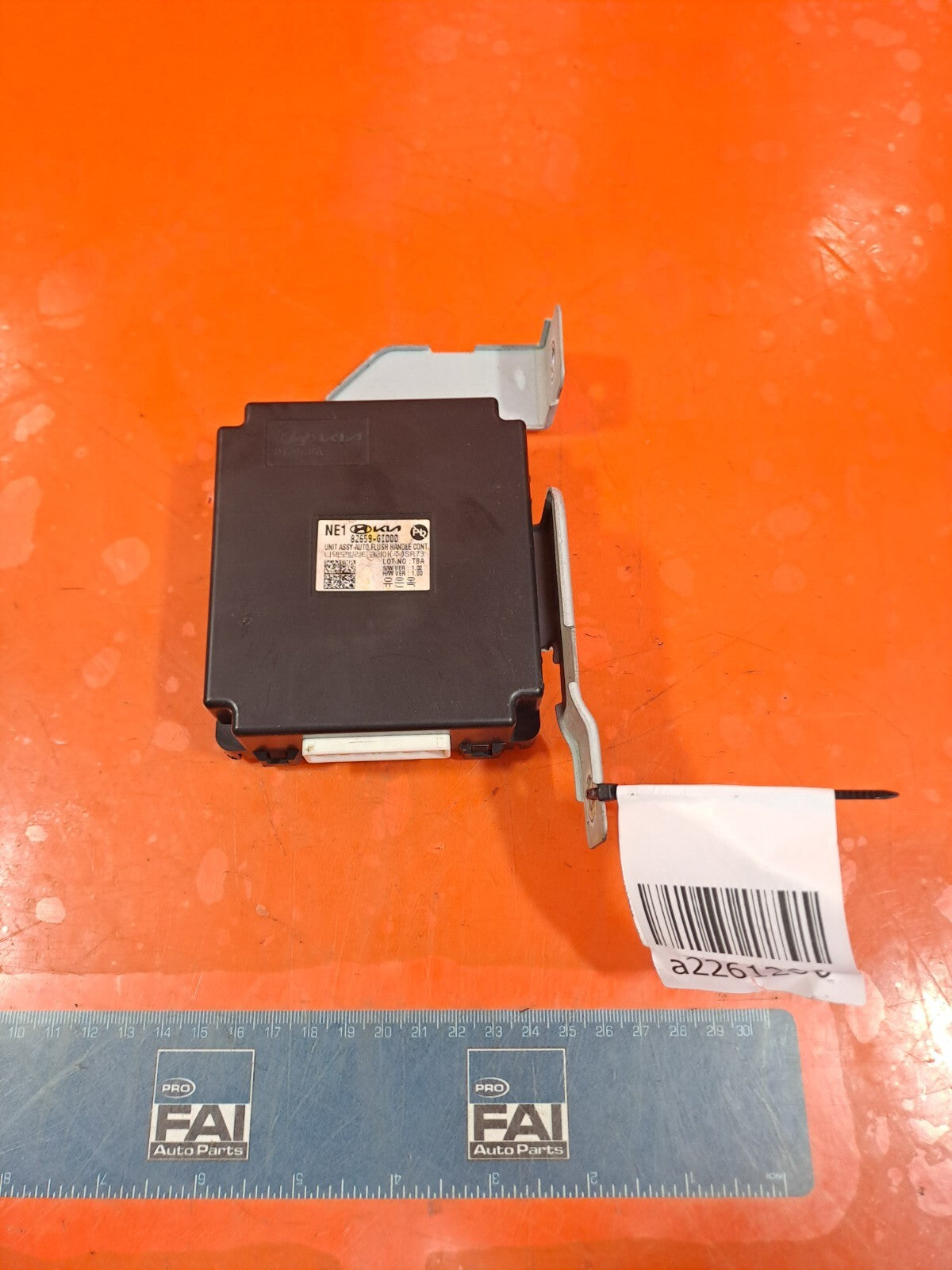 2024 HYUNDAI IONIQ 5 FRONT LEFT FLUSH DOOR CONTROL MODULE 82659-GI000 A226 - Image 1