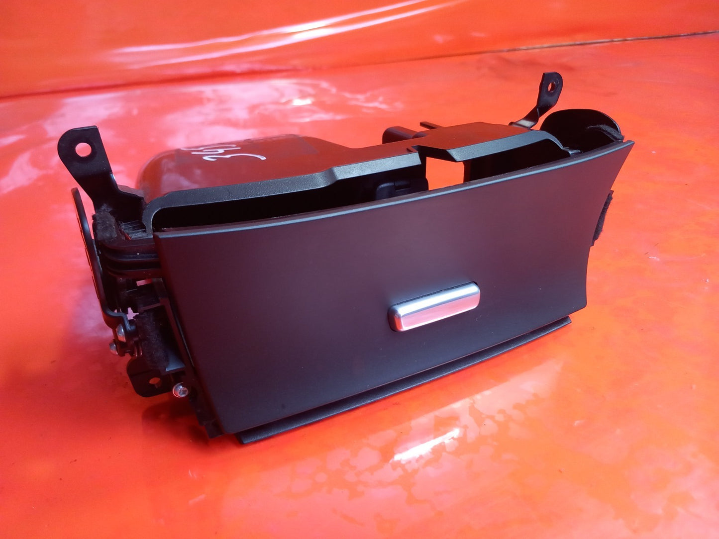 2019 Ford Galaxy MK3 Zetec Ashtray EM2B-R045P64-AN Warranty A345 - Image 5