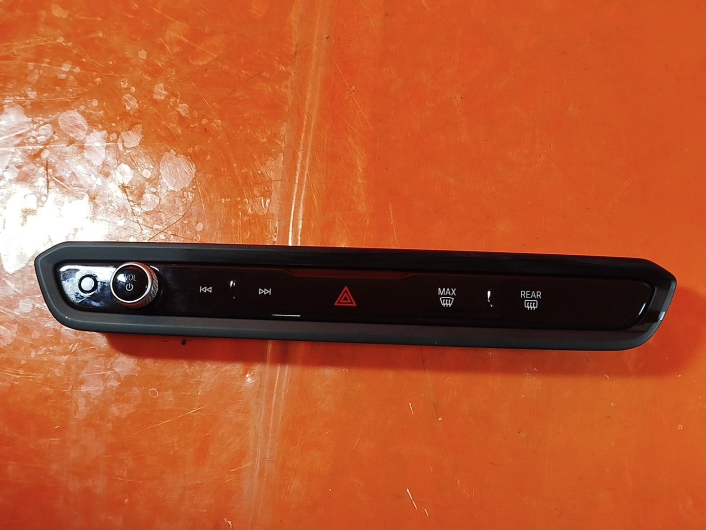 ✅BMW G20 330E 2.0 PETROL 2023 AUDIO CONTROL AND HAZARD SWITCH PANEL 5A63F19 A340 - Image 1
