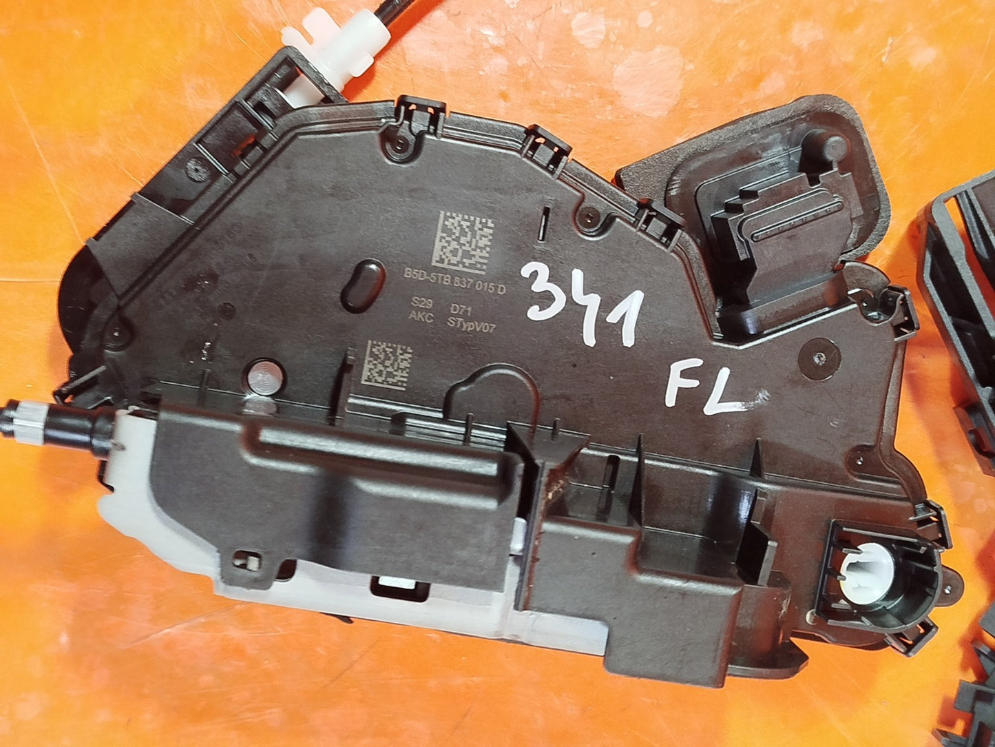 ebay-src:https://i.ebayimg.com/00/s/mtiwmfgxnjaw/z/f10aaeswanvpglqd/$_57.jpg