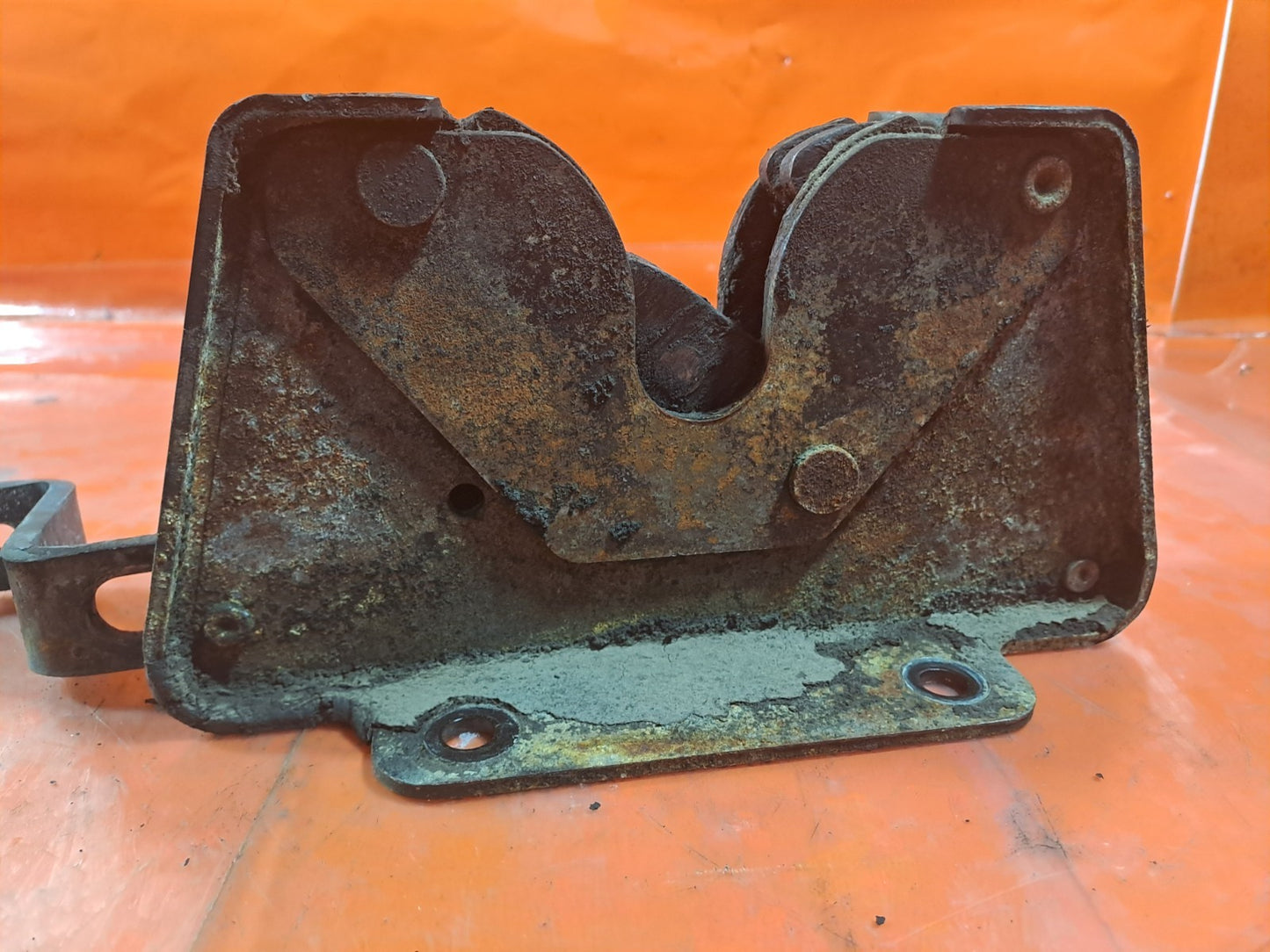 ebay-src:https://i.ebayimg.com/00/s/mtiwmfgxnjaw/z/l~eaaeswaxxpoud4/$_57.jpg