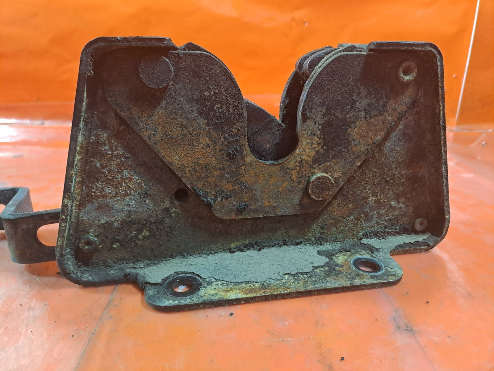 ebay-src:https://i.ebayimg.com/00/s/mtiwmfgxnjaw/z/l~eaaeswaxxpoud4/$_57.jpg