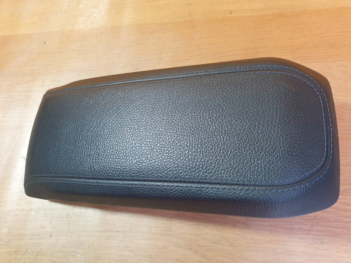 ✅2021 BMW 1 SERIES F40 M SPORT CENTRE CONSOLE ARMREST 9460084 + WARRANTY A177 - Image 3