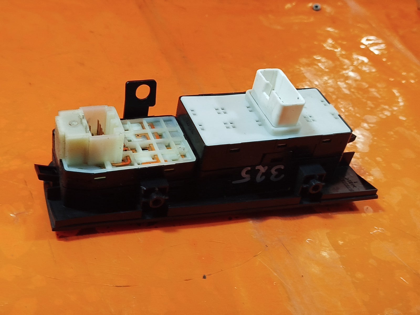 ebay-src:https://i.ebayimg.com/00/s/mtiwmfgxnjaw/z/a3qaaeswax1py5y5/$_57.jpg