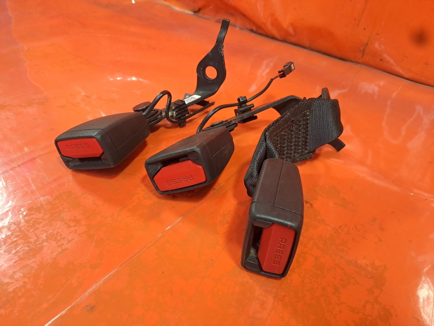 ✅BMW G20 318D M Sport 2.0 Diesel 2021 Rear Seat Belt Buckle Set 7442030 Warranty - Image 5