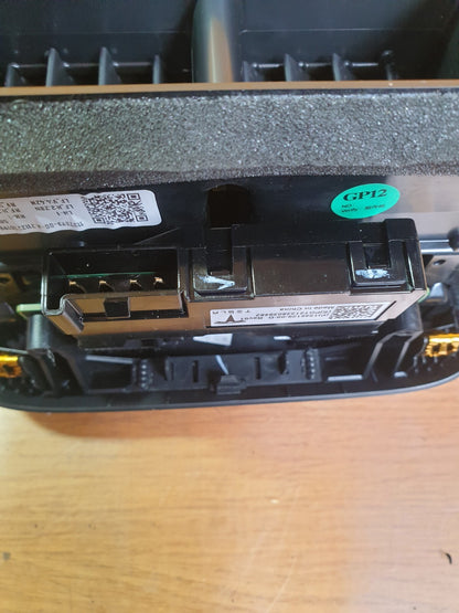 ✅2022 TESLA MODEL Y REAR AIR VENTS WITH USB 1546129-00-D + WARRANTY A172 - Image 10