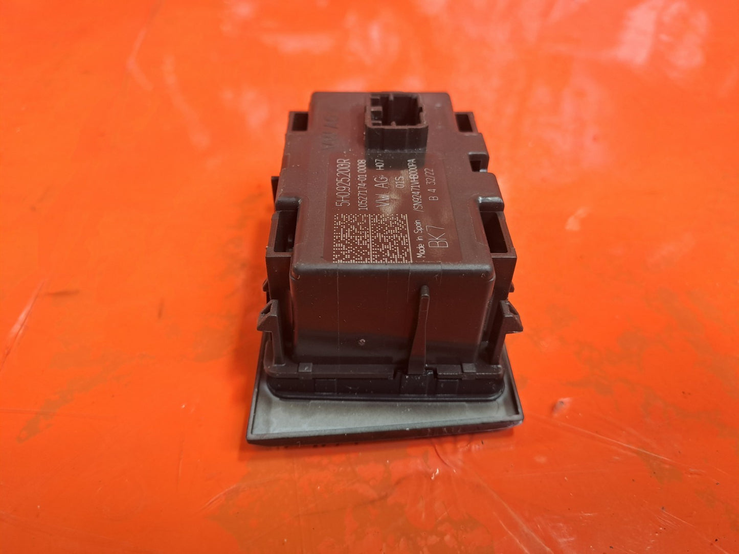 ✅VW Golf Gte 1.4 Petrol 2022 Hazard Warning Menu Switches Panel 5H0925200R A388 - Image 12