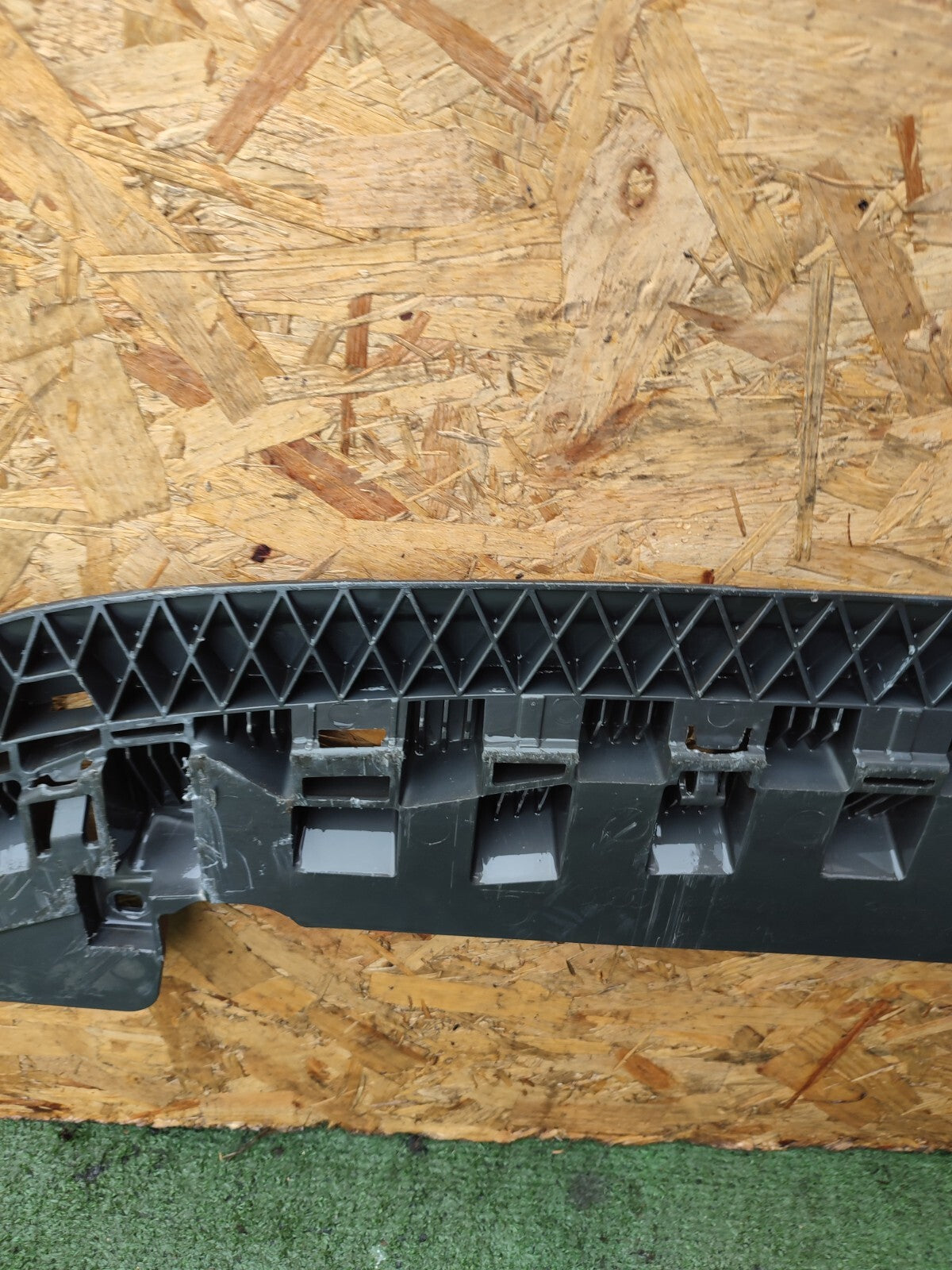 ✅Audi A3 E-Tron 2015 1.4 Petrol FRONT BUMPER UNDERTRAY 8V3807233A Warranty A204 - Image 12