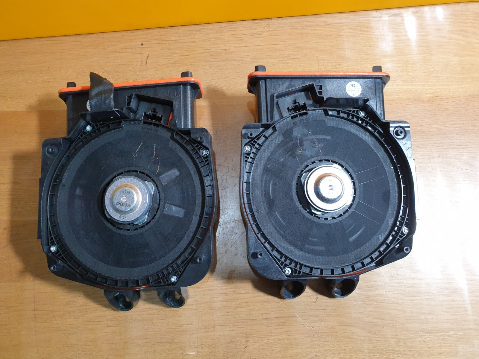 2023 BMW 1 Series F40 Subwoofer Speaker Pair Front 7927998 7927997 Warranty A151 - Image 2