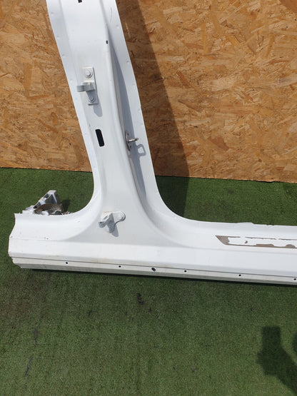 ✅2022 TESLA MODEL Y RIGHT SIDE B PILLAR SILL CUT WHITE + WARRANTY A172 - Image 2