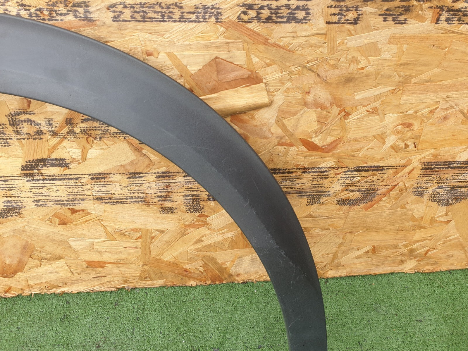 ✅PEUGEOT 2008 MK2 GT EV ELECTRIC 2020 REAR LEFT WHEEL ARCH TRIM 9825736780 A193 - Image 3