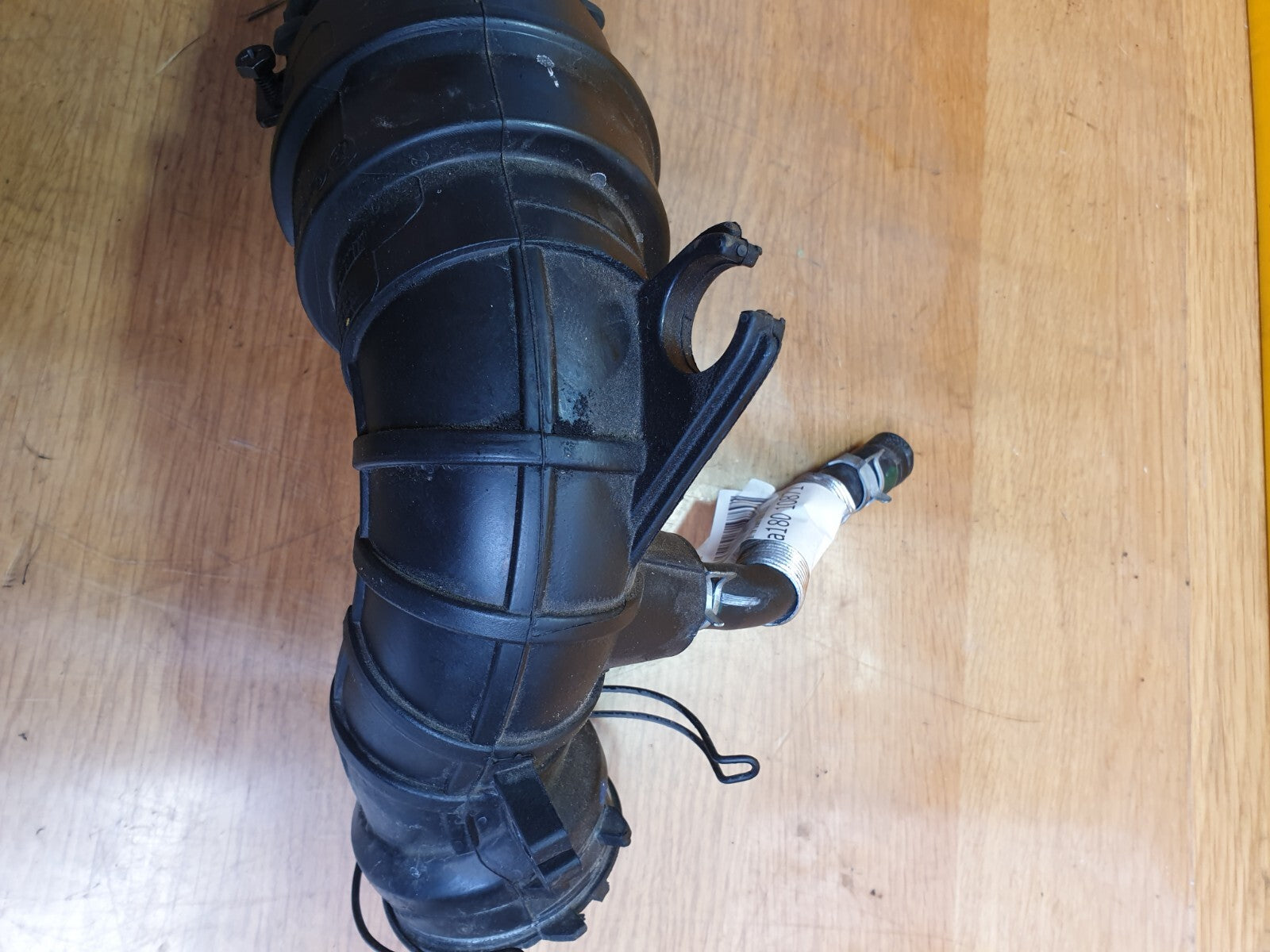 ebay-src:https://i.ebayimg.com/00/s/mtiwmfgxnjaw/z/yguaaoswmefmtd1u/$_57.jpg