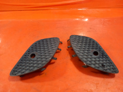 2019 Mercedes A Class W177 Front Bumper Lower Grill Pair A1778853200 A382 - Image 2