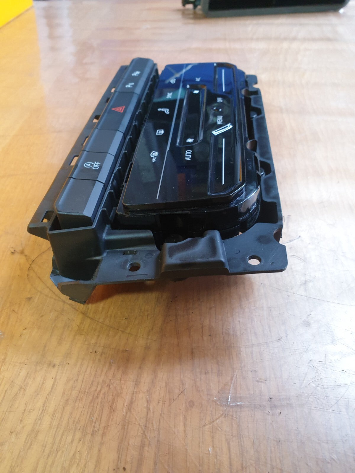 ✅VW T-ROC LIFE 1.5 PETROL 2022 HEATER CLIMATE CONTROL PANEL 2GA907044 Warranty - Image 3