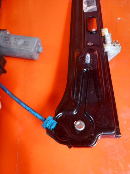 2013 BMW 3 Series F30 Xdrive M Front Right Window Motor Regulator 7259824 A395 - Image 11