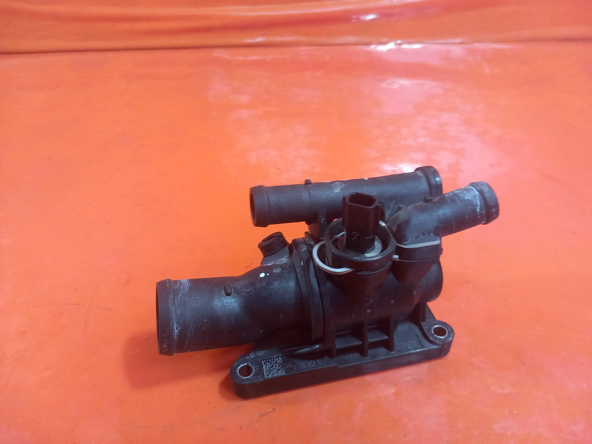 ebay-src:https://i.ebayimg.com/00/s/mtiwmfgxnjaw/z/tuyaaeswyprqs4af/$_57.jpg