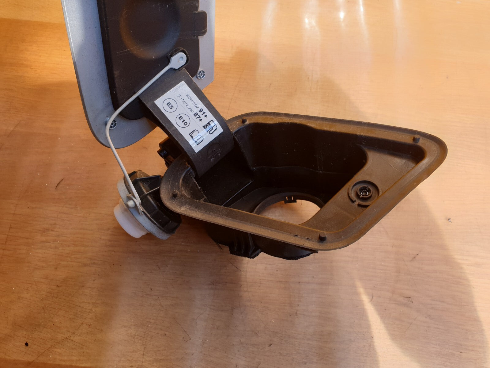 ebay-src:https://i.ebayimg.com/00/s/mtiwmfgxnjaw/z/m34aaosw2zxmrcka/$_57.jpg