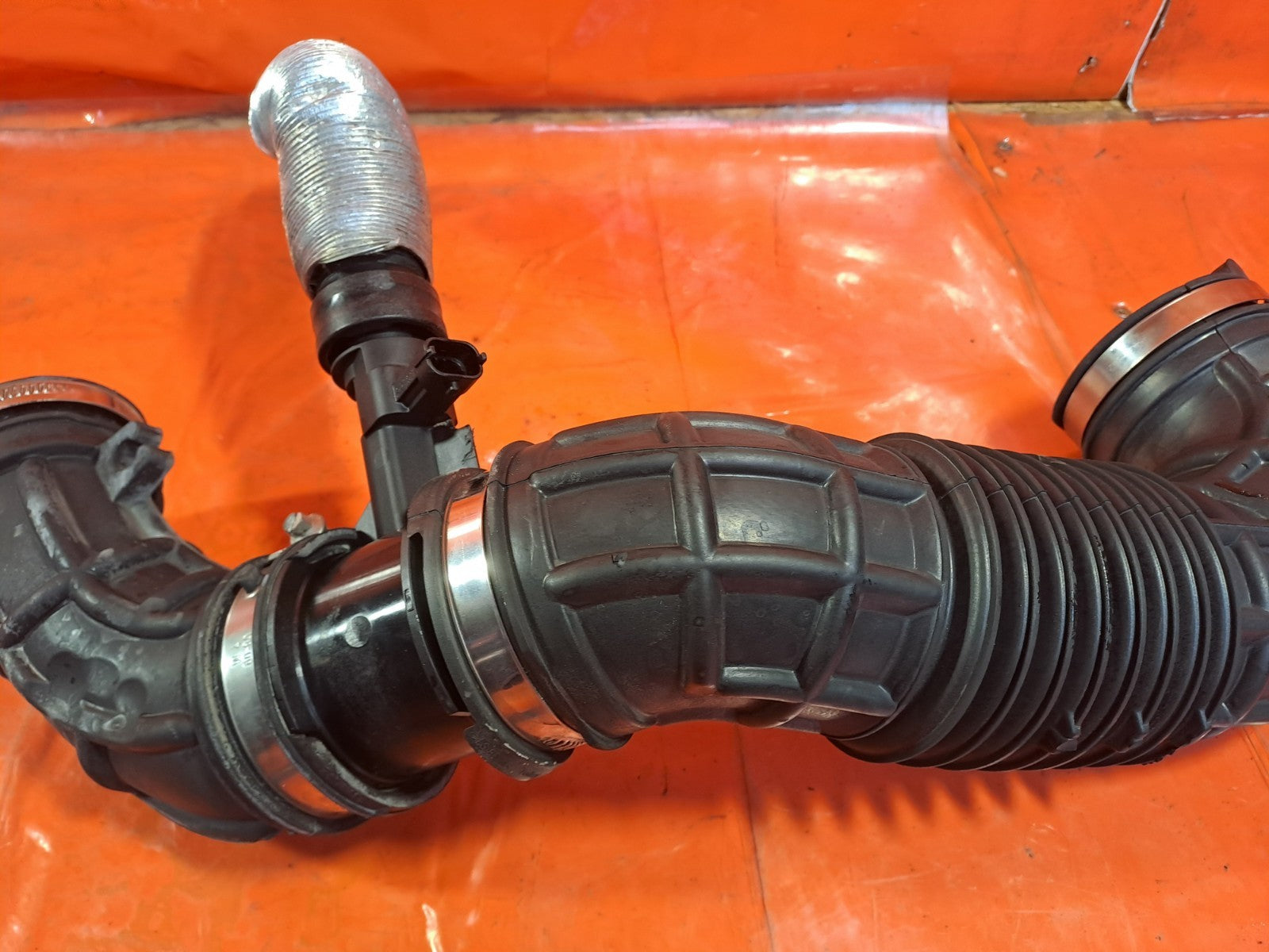 ✅Ford Tourneo Custom 2.0 Diesel 2017 Air Intake Pipe Hose GK219R504AC Warranty - Image 4