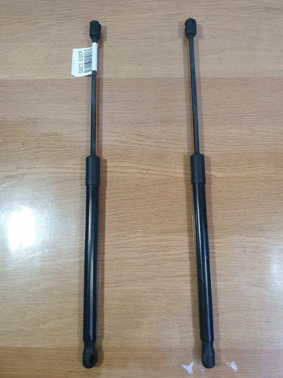 ✅Audi A1 Sport 1.0 Petrol 2020 Tailgate Gas Struts Pair 82A827552 82A82755202S - Image 3