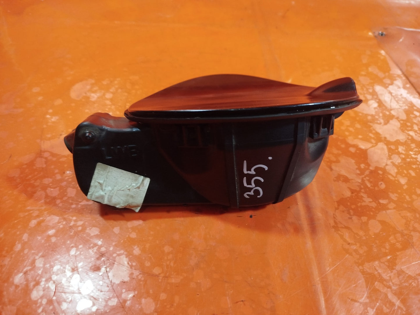 ✅2015 FORD TRANSIT CONNECT V408 FUEL FILLER FLAP COVER BLACK DT11-V27936-DD A355 - Image 5